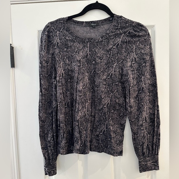 Rails Emilia Charcoal Snakeskin Long Sleeve Crew Neck Top size Small - Picture 3 of 7